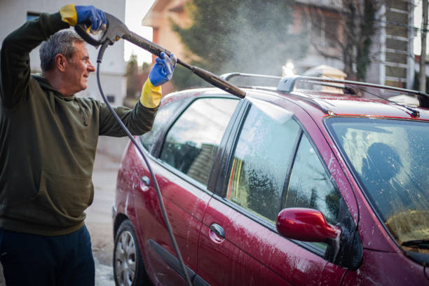 Why Choose Our Certified Pressure Washing Experts for Your Project Needs in Thunderbolt, GA?